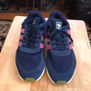 Men’s Adidas Iniki Boost Running Shoes Sz 11 US - Beautiful!
